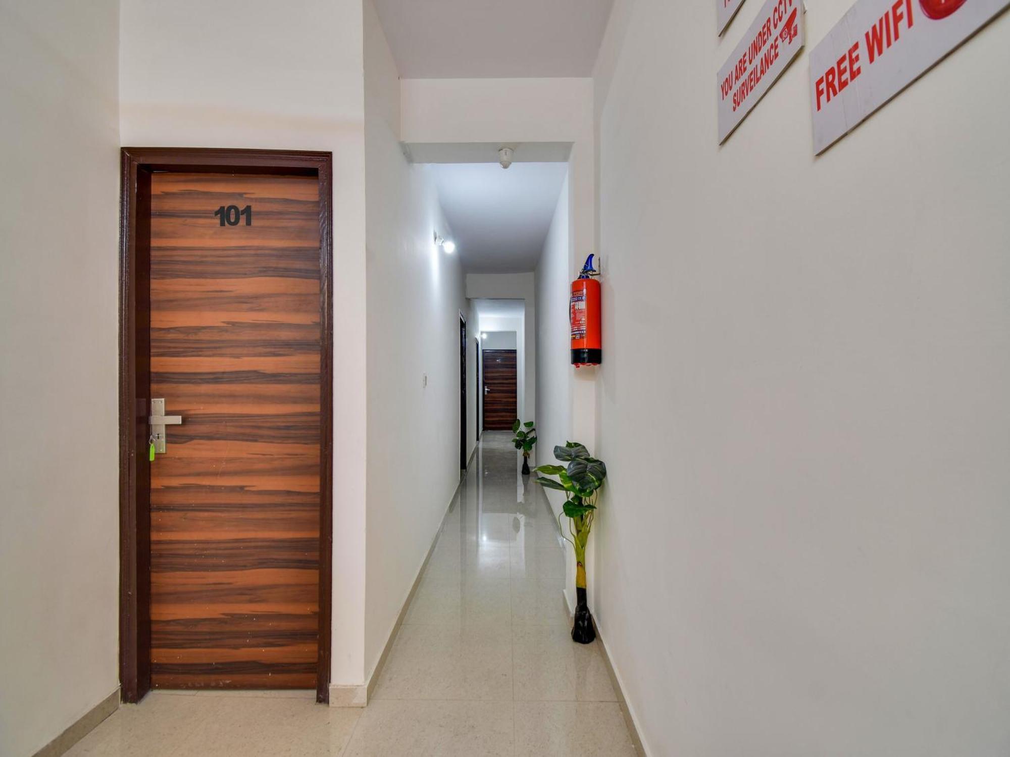Hotel O Dream Palace New Delhi Luaran gambar